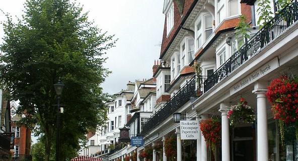 tunbridge wells coach hire